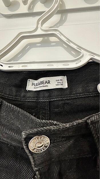 s Beden siyah Renk Pull and bear mom jean yüksek bel