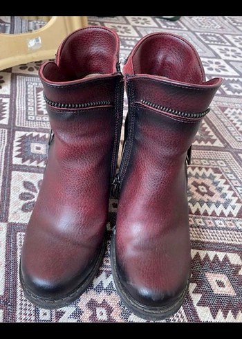 36 Beden bordo Renk Bordo Deri Fermuarlı Kadın Bot