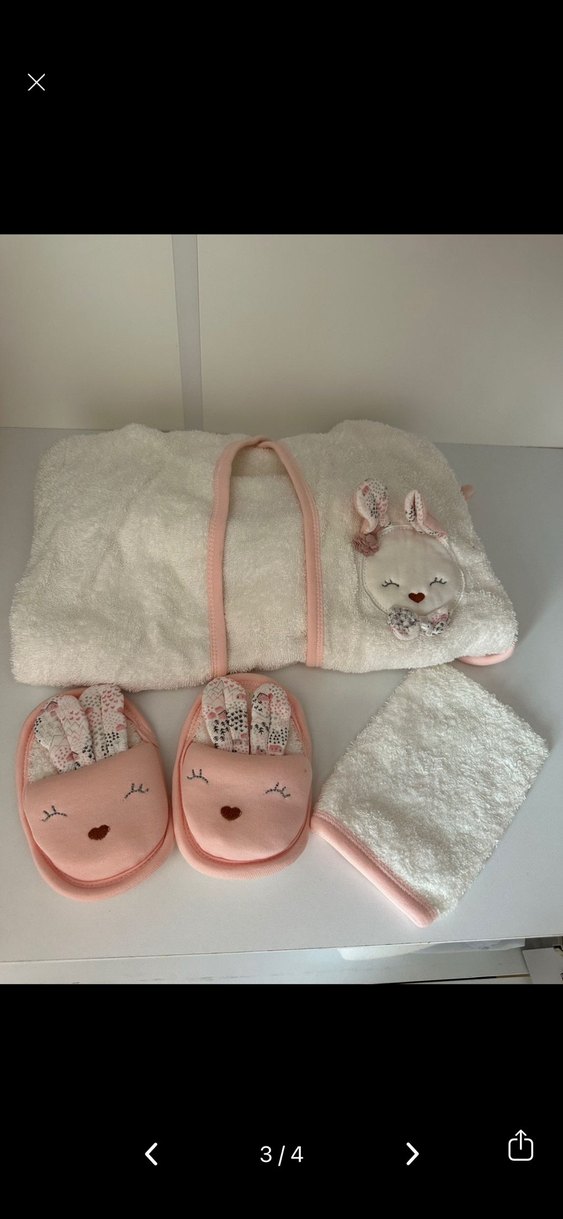 0-2 yaş Kız Çocuk Pembe Nakışlı Bornoz ve Terlik Seti - Görsel 2