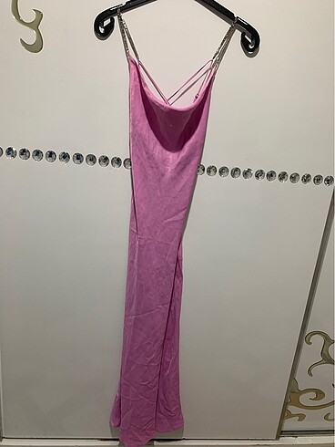 Bershka Elbise