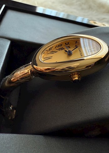 Cartier Parlak Altın Renkli Kadın Klasik Kol Saati - Görsel 2