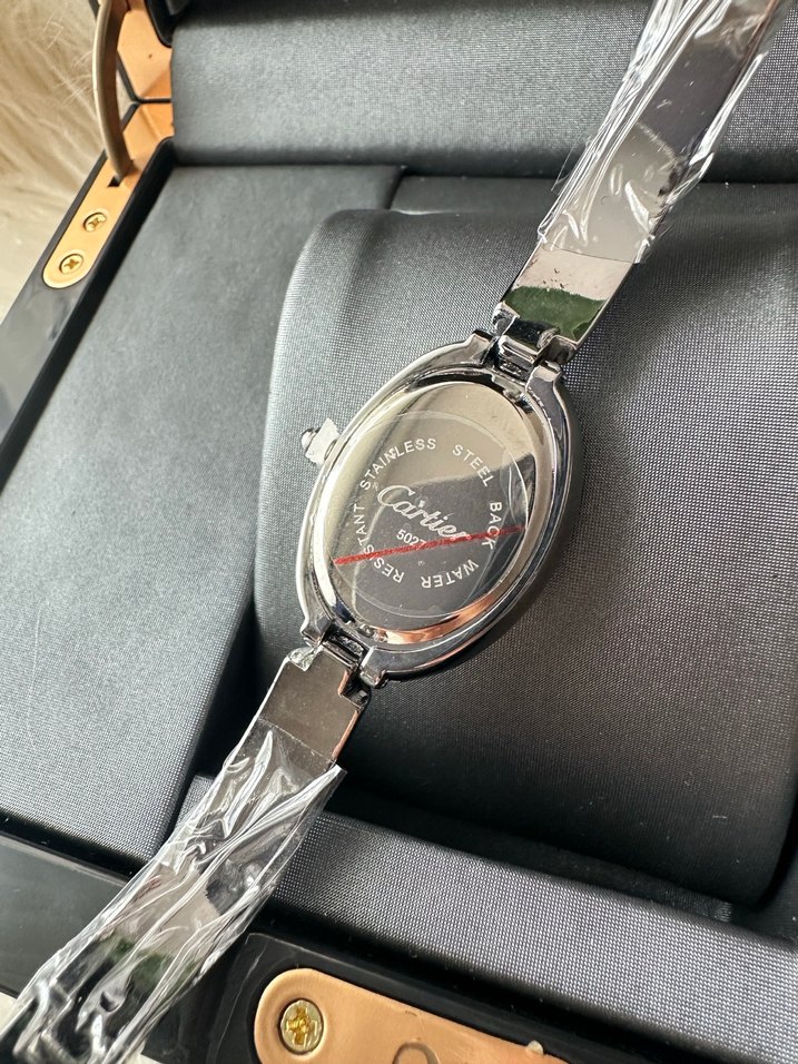 Cartier Gri Modern Klasik Kadın Kol Saati - Görsel 4