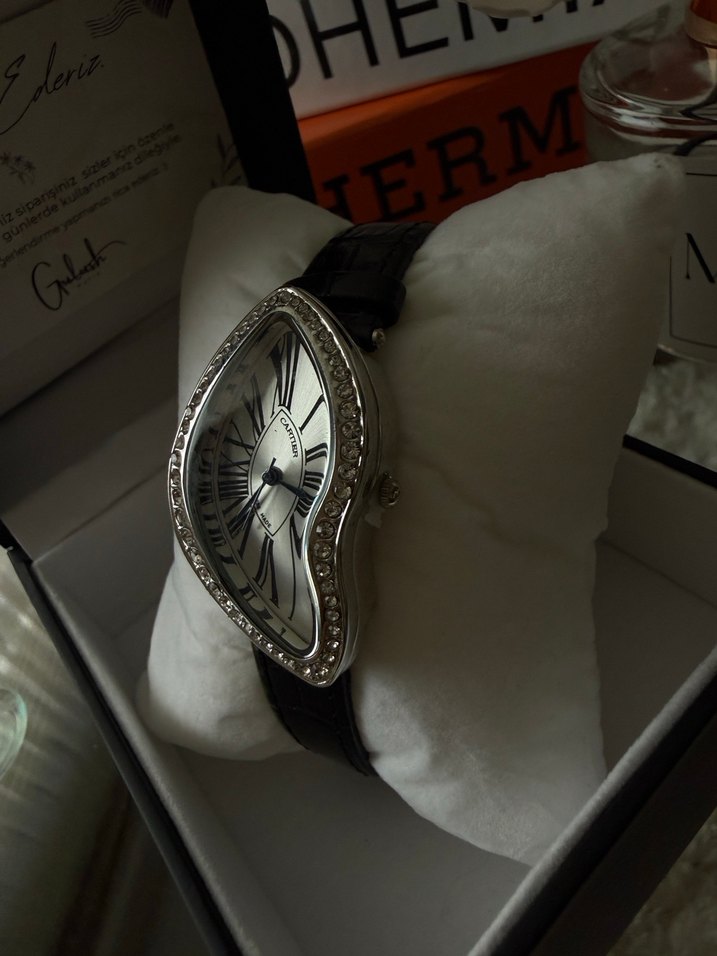 Cartier Klasik Siyah Kayışlı Kadın Saat - Görsel 2