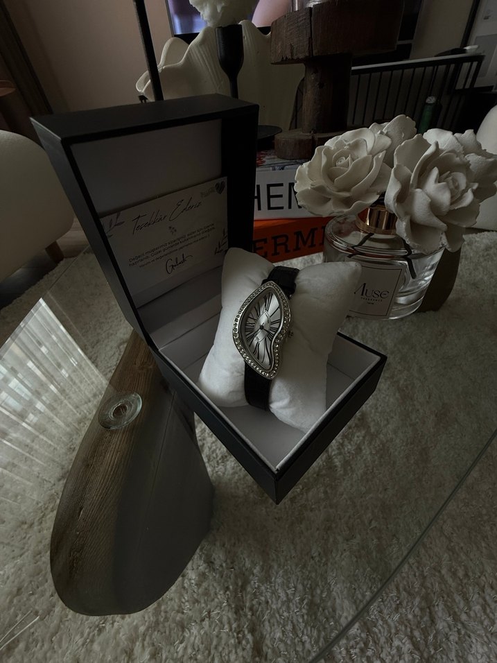 Cartier Klasik Siyah Kayışlı Kadın Saat - Görsel 3