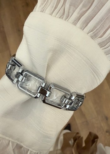 Chanel Zincir Detaylı Siyah Kadın Saat - Görsel 4