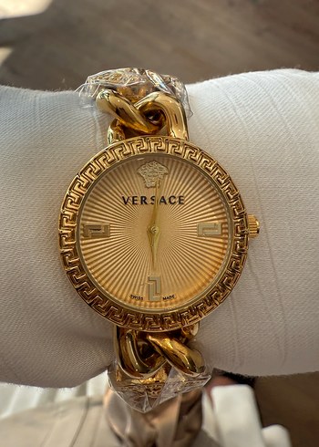 Zincir Detaylı Altın Renk Versace Kadın Saati - Görsel 7