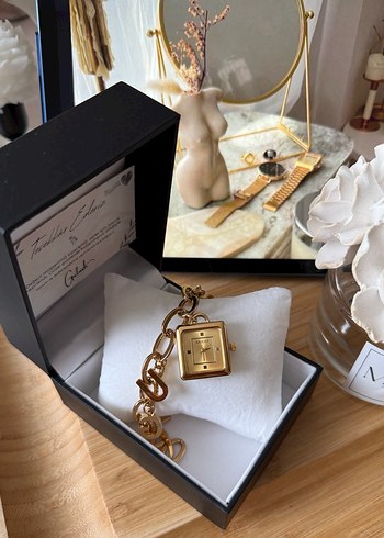 Zincir Detaylı Altın Renk GUCCİ Kadın Bileklik saat - Görsel 2