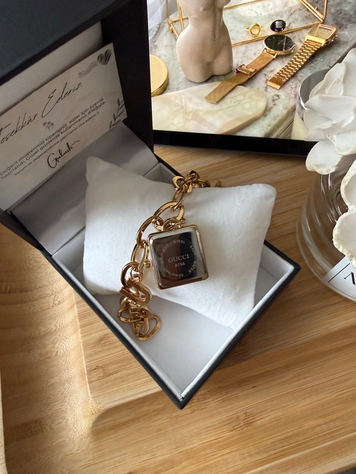 Zincir Detaylı Altın Renk GUCCİ Kadın Bileklik saat - Görsel 4