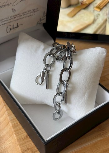 Zincir Detaylı GUCCİ Beyaz Kadın Kol Saati - Görsel 6