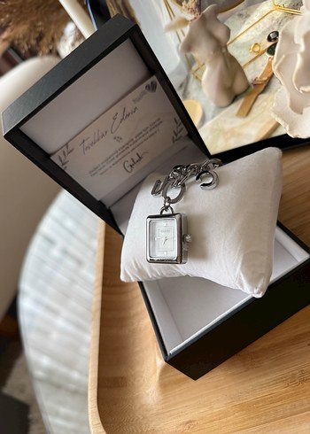 Zincir Detaylı GUCCİ Beyaz Kadın Kol Saati - Görsel 4