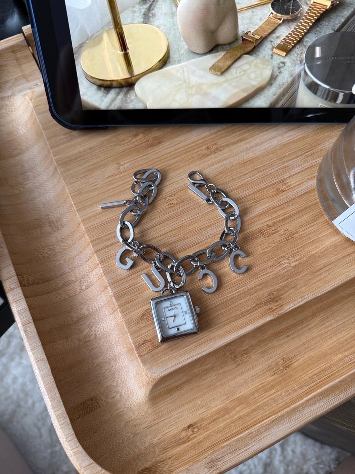 Zincir Detaylı GUCCİ Beyaz Kadın Kol Saati - Görsel 2