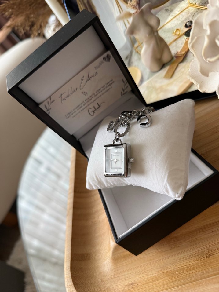 Zincir Detaylı GUCCİ Beyaz Kadın Kol Saati - Görsel 4