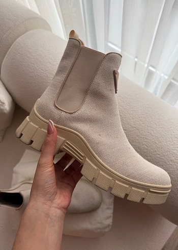 GUESS kadın bot - Görsel 4