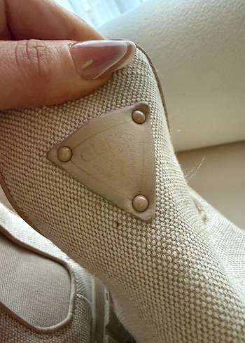 GUESS kadın bot - Görsel 3