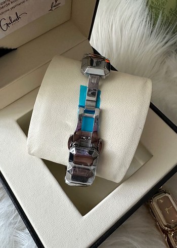 Beden Swarovski Yeşil Parlak Kadın Kol Saati