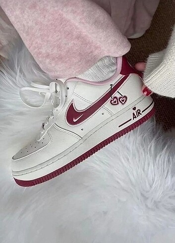 Nike air force valantine's day 2023