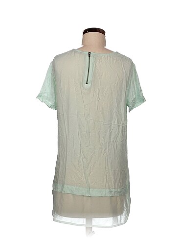 40 Beden LC Waikiki Bluz %70 İndirimli.