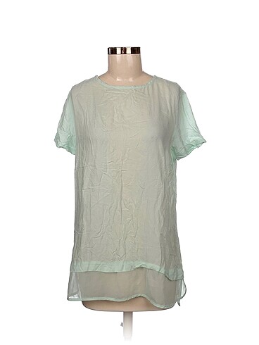 LC Waikiki Bluz %70 İndirimli.