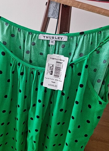 xs Beden Yeşil puantiyeli elbise