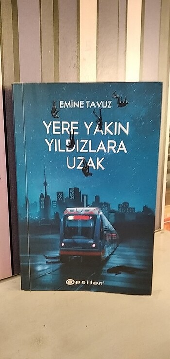 yere yakın yıldızlara uzak