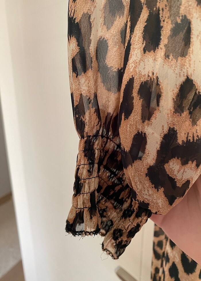 Tesettür leopar elbise - Görsel 4