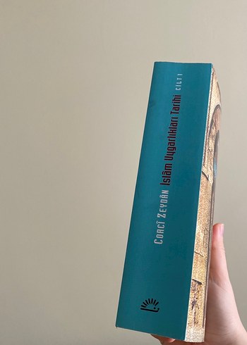 İslam Uygarlıkları Tarihi Kitabı - Görsel 2