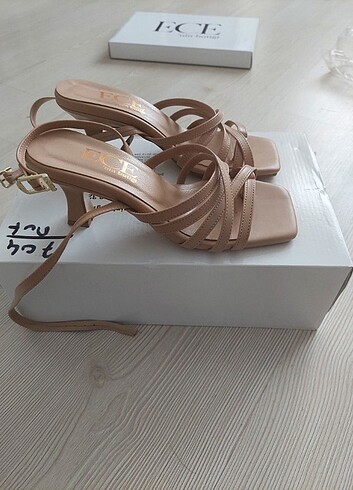 Nude rengi 5 cm yazlık topuklu ayakkabı 