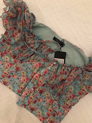trendyol milla çiçekli crop