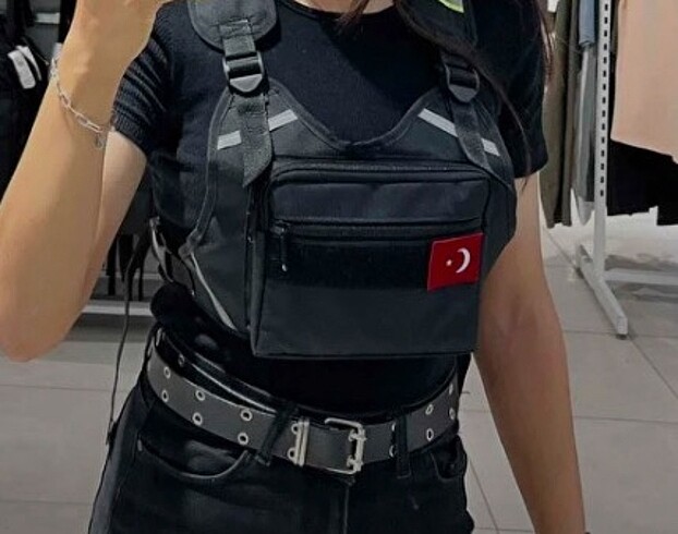 Motosiklet göğüs cantası