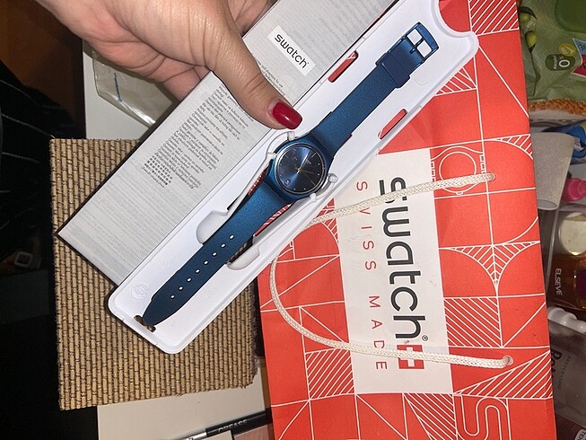 SWATCH PEARLY BLUE