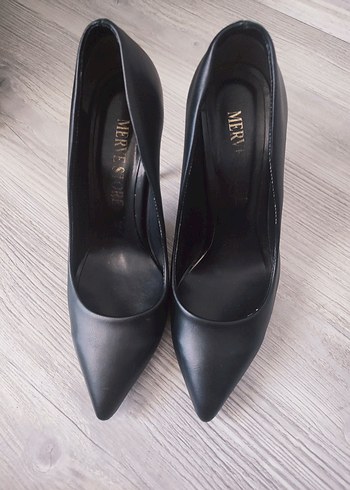 Siyahı Stiletto Topuklu Kadın Ayakkabı