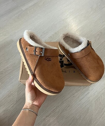 Ugg Ugg bot