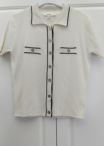 Düğmeli Beyaz Kısa Kollu Kadın Gömlek - Görsel 2