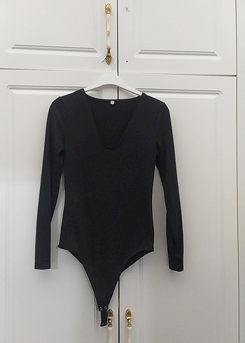 Siyah V Yakalı Uzun Kollu Kadın Bluz - Görsel 2