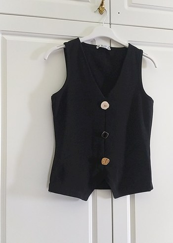 Düğmeli Siyah Kısa Yün Yelek - Görsel 3