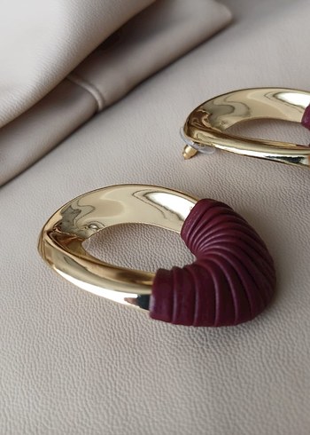 Beden Bordo Detaylı Gold Küpe