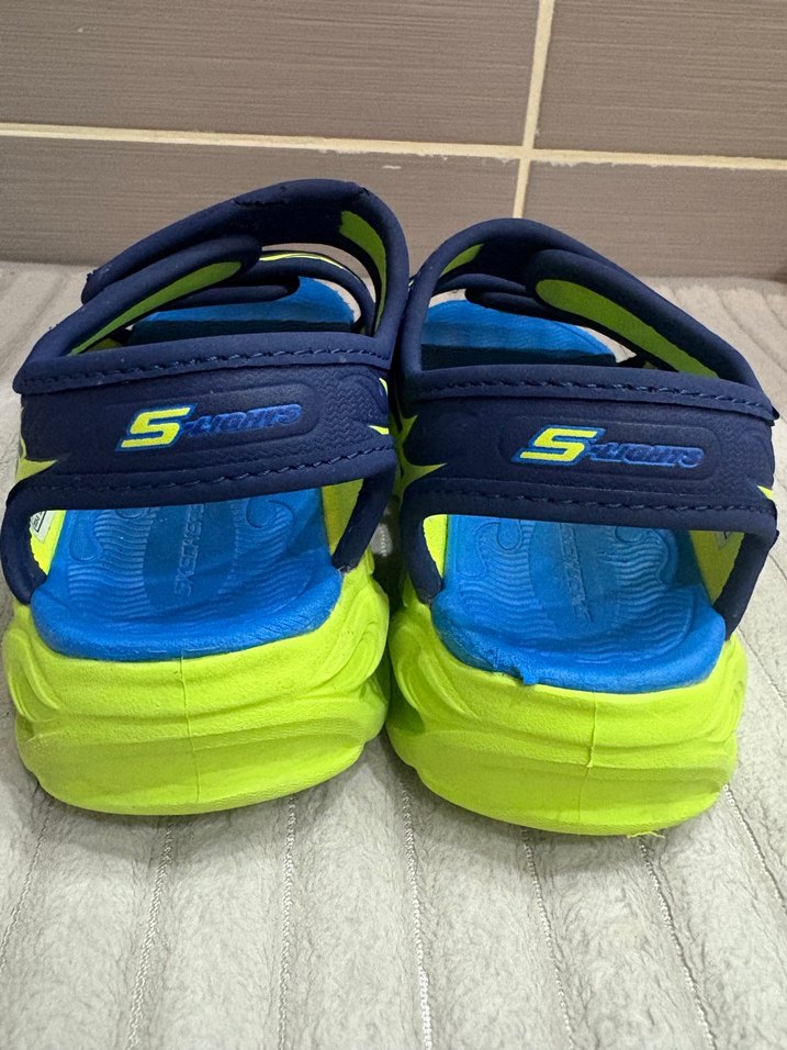 Erkek Çocuk Mavi Cırt Cırtlı Skechers Sandalet - Görsel 4