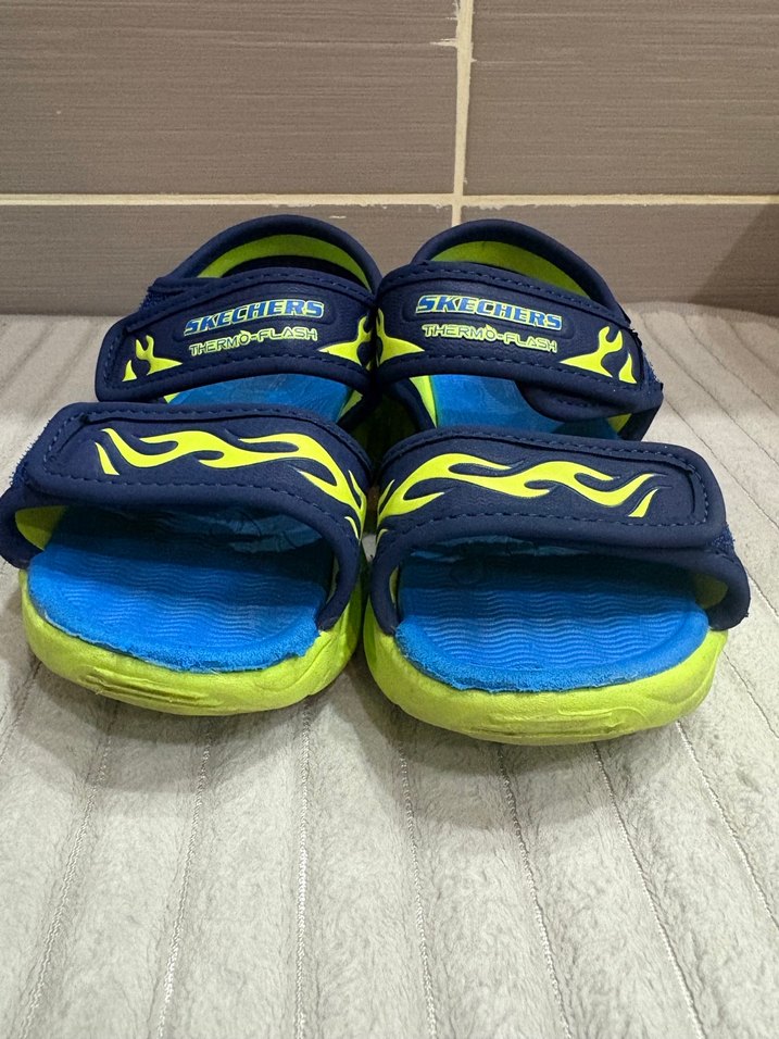 Erkek Çocuk Mavi Cırt Cırtlı Skechers Sandalet - Görsel 5