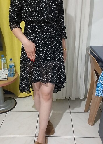 m Beden Arkası uzun önü kısa elbise