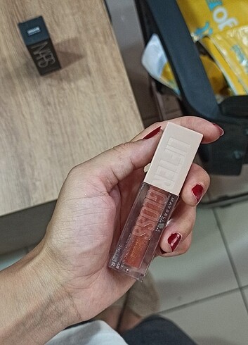 Maybelline lifter gloss ????