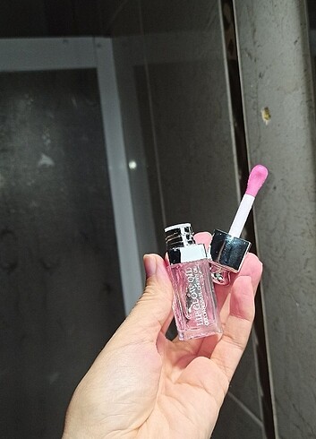  Beden pembe Renk Dıor dudak yagı 001 pembe