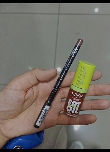 Nyx nude truffle ve 07 gloss 