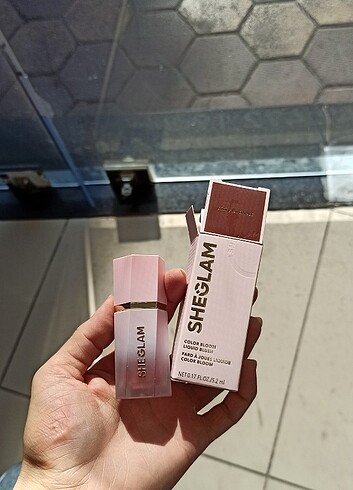 Nars Sheglam risky business allık 