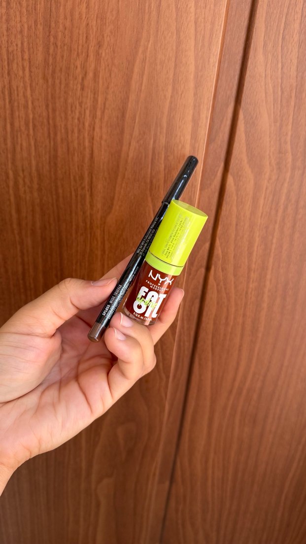 NYX Yağlı Lip Gloss ve Dudak Kalemi - Görsel 2