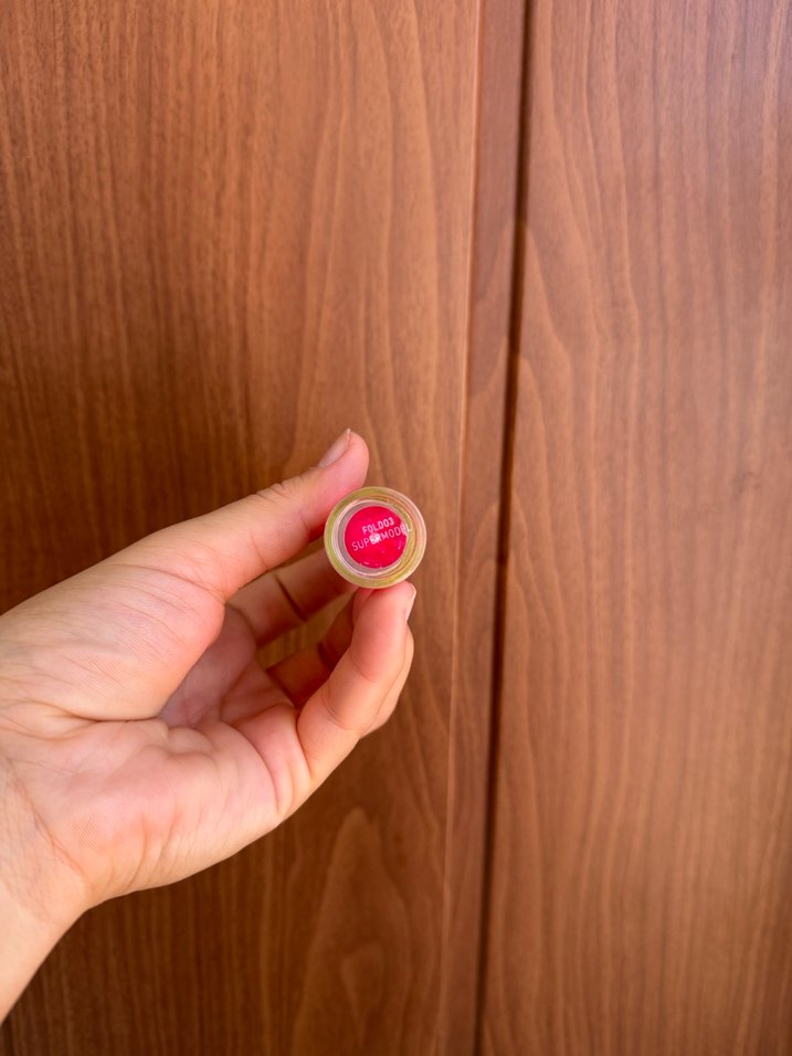 NYX Canlı Pembe Lip Gloss - Görsel 3