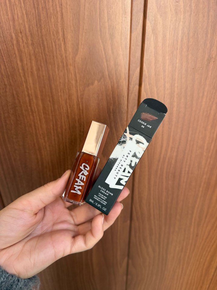 Fenty Cookıe jar 04Koyu Kahverengi Dudak Parlatıcısı - Görsel 2