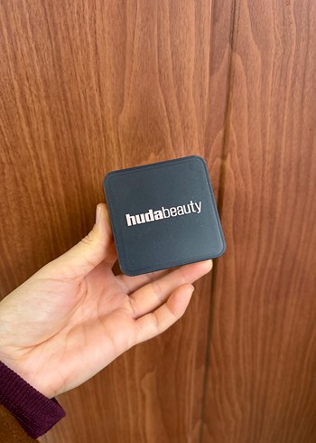 Huda Beauty Pudra - pound cake - Görsel 2