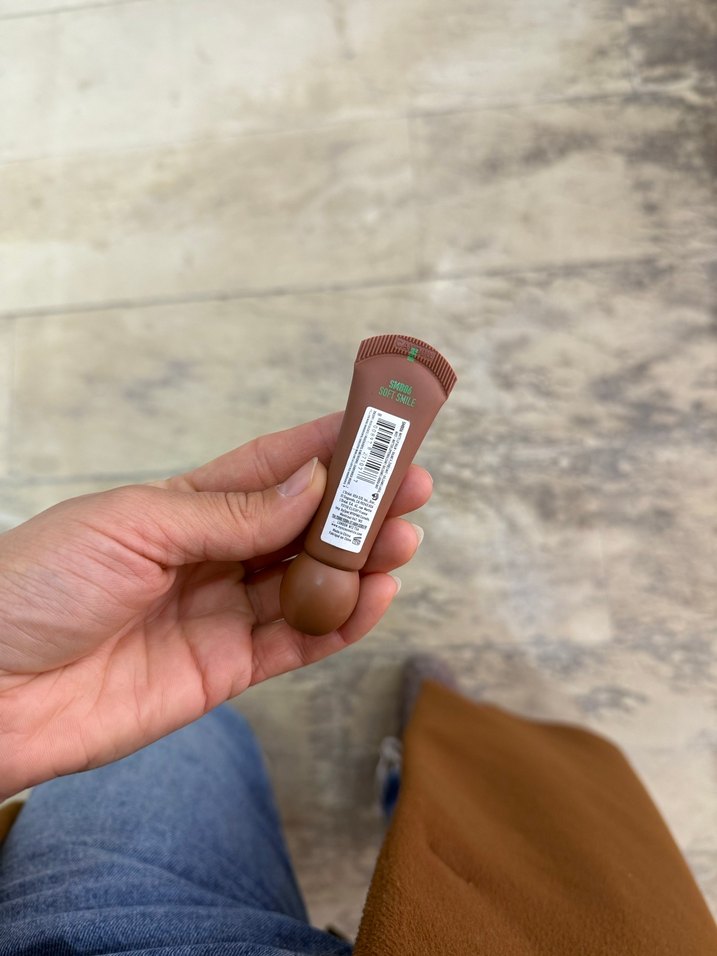 NYX Pastel Bej Dudak Parlatıcısı - Görsel 2