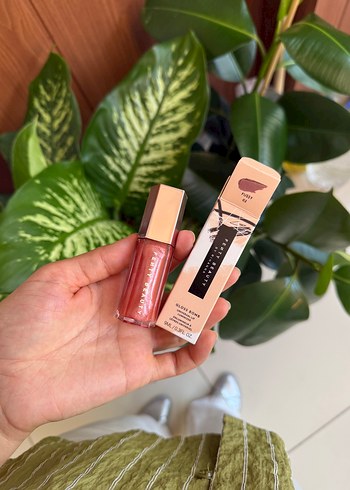 Fenty gloss