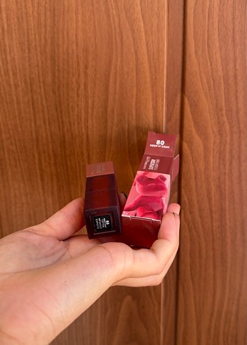 Beden Maybelline Super Stay Ruj 80 Keep It Cozy